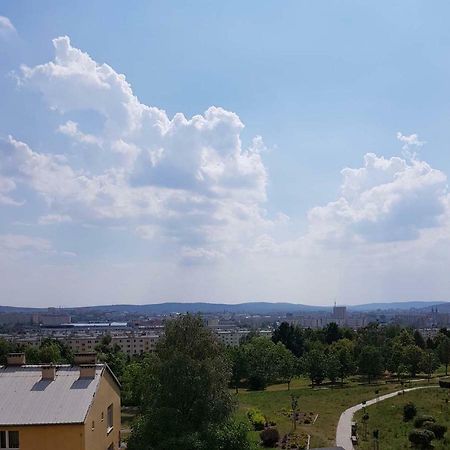 Sloneczny Leilighet Kielce Eksteriør bilde